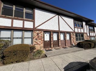 63 Bailey Court, Middle Island, NY 11953