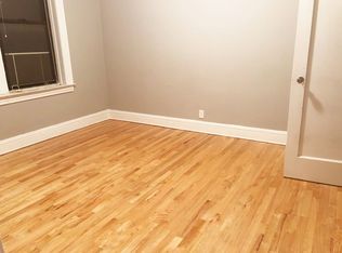 3090 33rd St APT 2FF, Astoria, NY 11102
