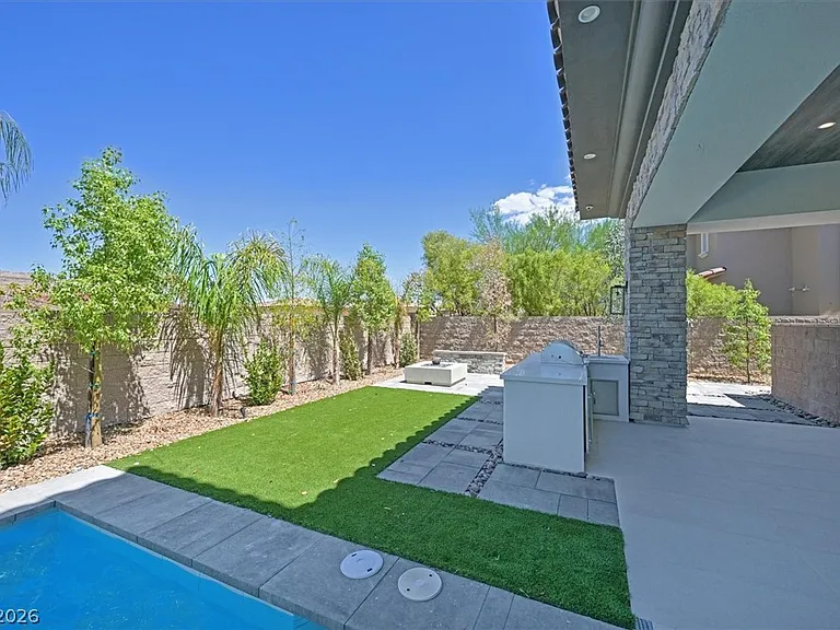 34 Vintage Canyon St — Photo 61
