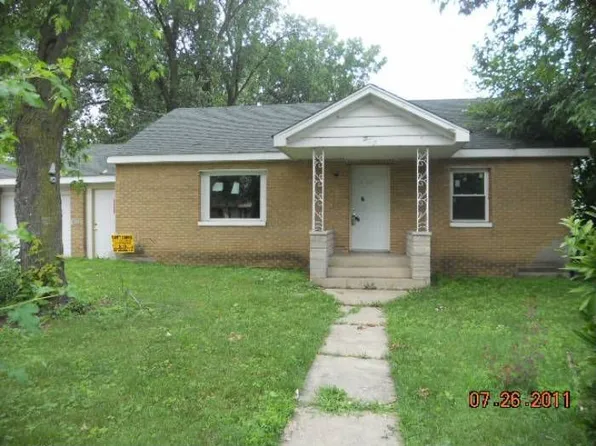 322 N Farnsworth Ave, Aurora, IL 60505