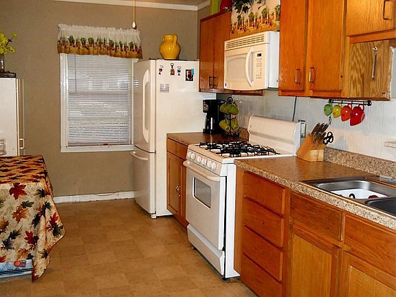 5th image of 117 Turner Dr