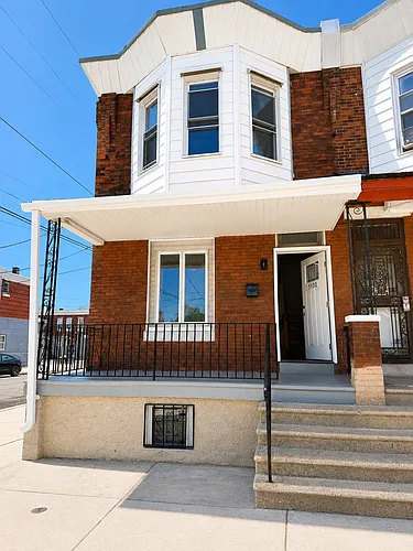 5500 Spring St Photo 1
