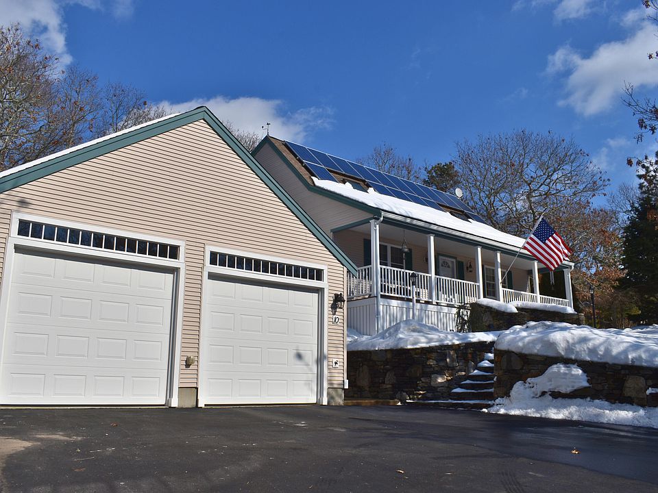10 Candlewood Lane, Mashpee, MA 02649 | Zillow
