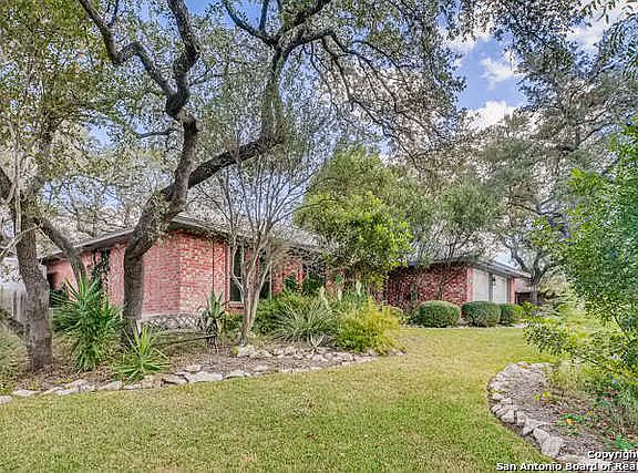 2nd image of 8414 Crooked Path St