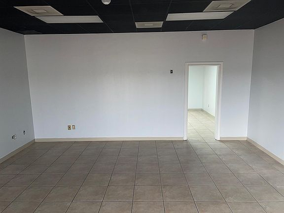 3rd image of 924 W Nolana Loop Suite A