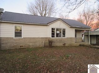 209 W Sunset Dr, Mayfield, KY 42066