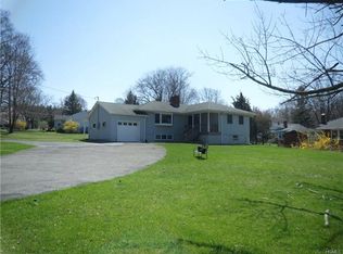 3 Barnett Rd E, Monroe, NY 10950