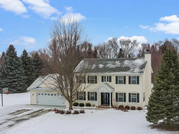 7970 Summit DRIVE, Delavan, WI 53115