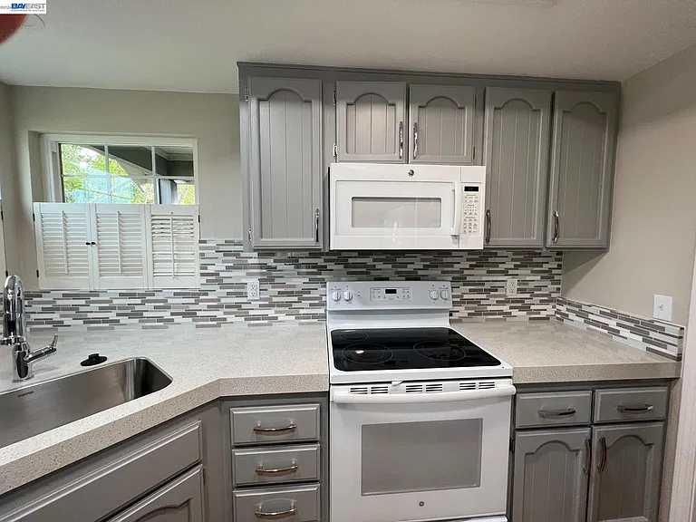 701 Glen Eagle Ct — Photo 16