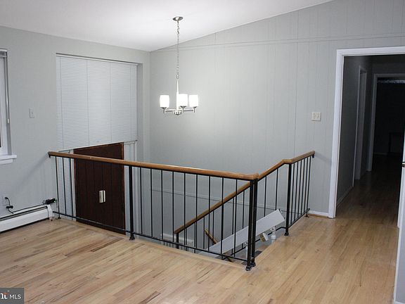 4th image of 4029 Honey Ln