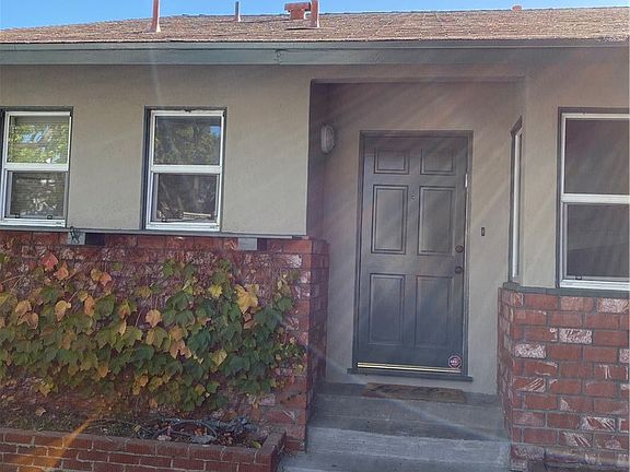 3rd image of 22650 Clarendon St