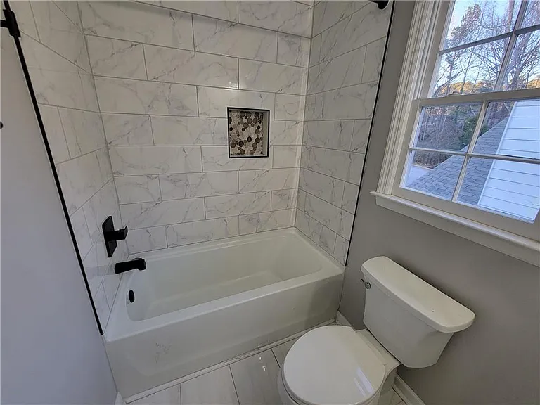 1710 McDowell Ct — Photo 13