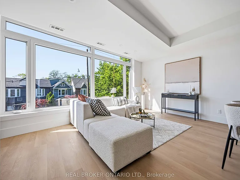 102 Boultbee Ave #B — Photo 18