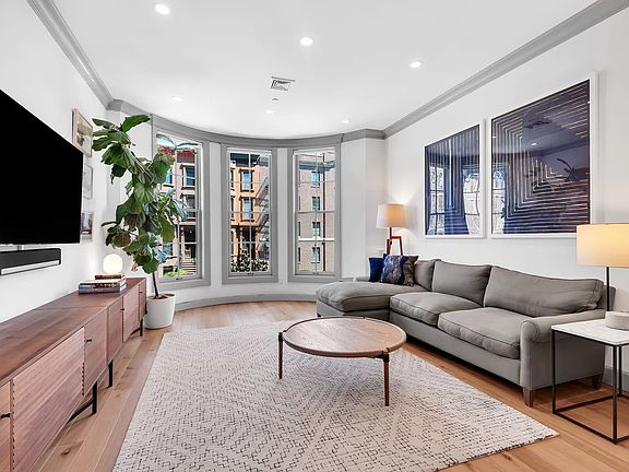 3rd image of 88 Lefferts Pl APT 2B
