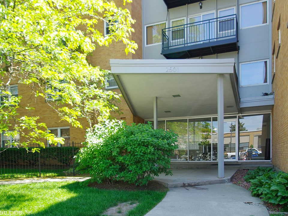 1st image of 2501 W Bryn Mawr Ave APT 505
