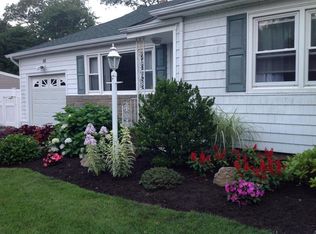 56 Clinton St, Babylon, NY 11702