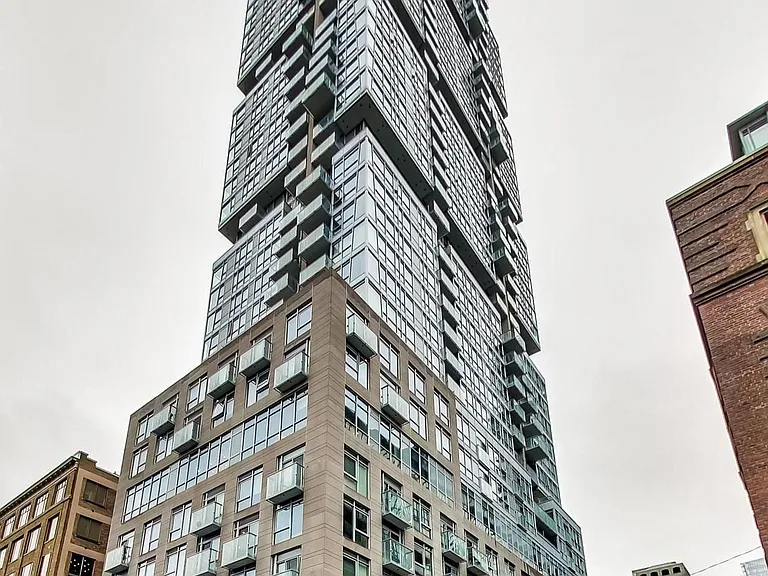30 Nelson St #Townhouse 24 — Photo 34
