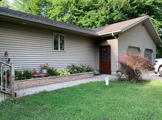 6551 N Crystal Rd, Vestaburg, MI 48891