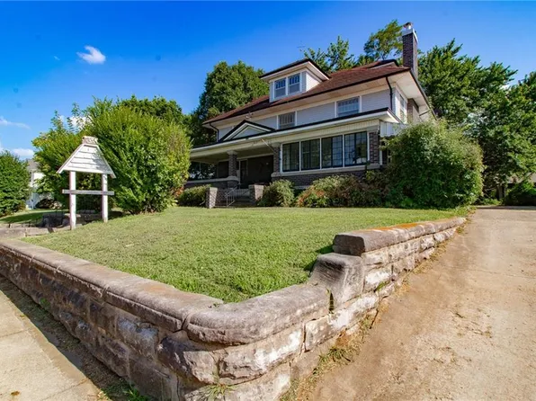 210 E Gay St, Warrensburg, MO 64093