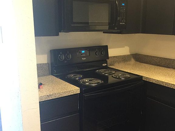 4th image of 3045 W Walnut Hill Ln APT 1014