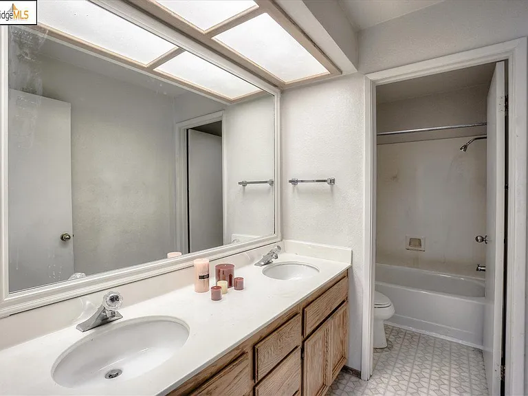 4973 Ridgeview Dr — Photo 7