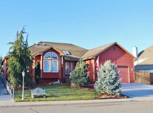 9015 W Grand Ronde Ave, Kennewick, WA 99336