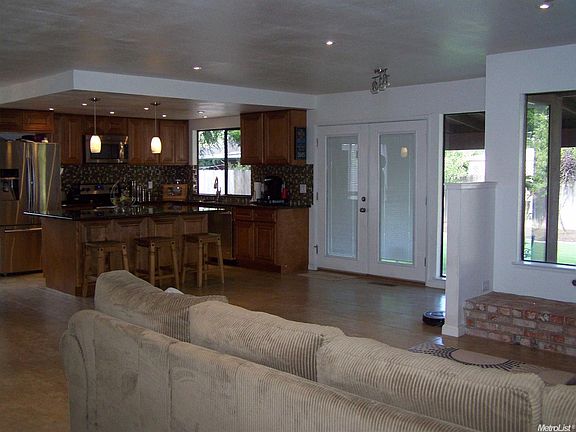 5th image of 1480 Sherwood Dr