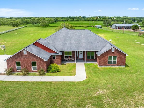 127 West Ln, Sandia, TX 78383