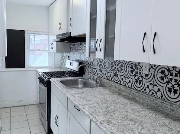 6956 Clinton Rd, Upper Darby, PA 19082