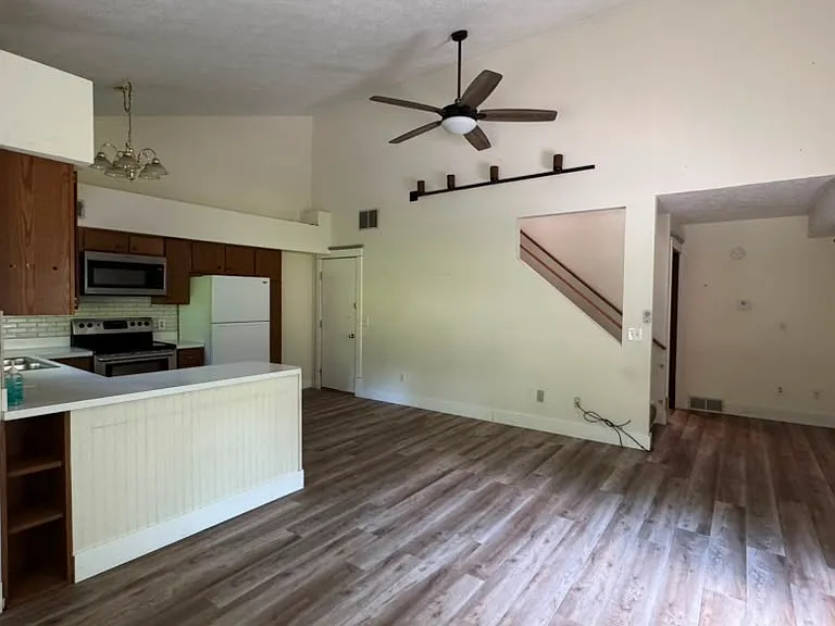 136 N Cleveland Ave #9-A — Photo 16