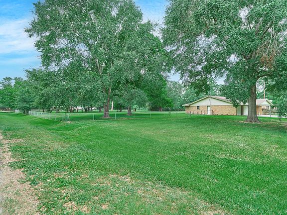 3rd image of 21807 Greengate Dr