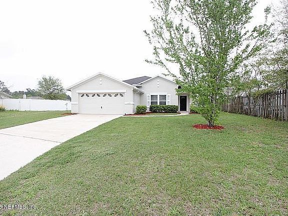 frontyard_700.jpg
