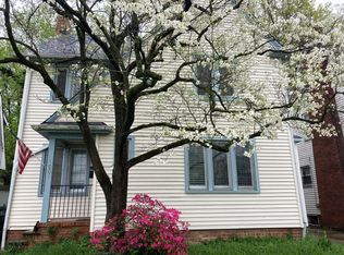 1001 Nela View Rd, Cleveland, OH 44112