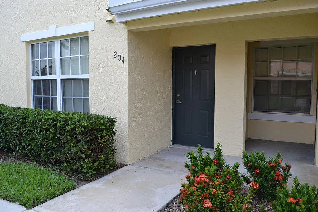 1 bed, 875 sqft, $1,625 — Photo 3