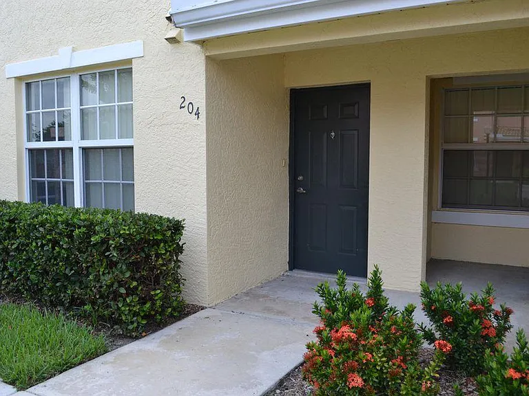 152 SW Peacock Blvd — Photo 7