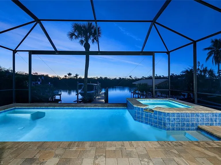 3254 Lakeview Dr — Photo 24
