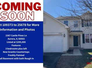 2367 Castle Pines Ln, Aurora, IL 60503