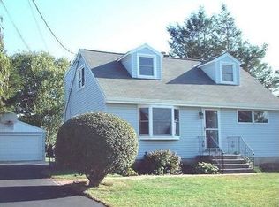 12 Angell Ave, Shelton, CT 06484