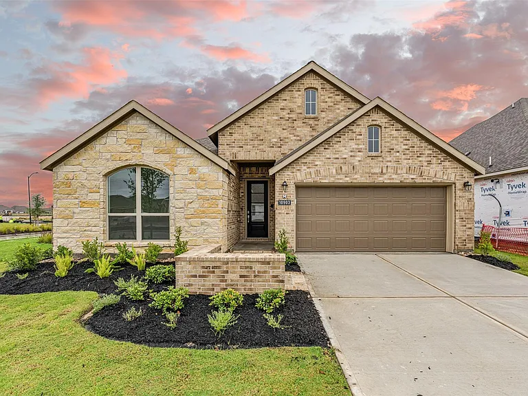 10903 Tropical Queen Ln — Photo 1