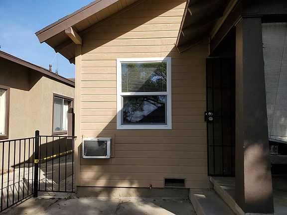 3rd image of 819 Cypress Ave Unit B