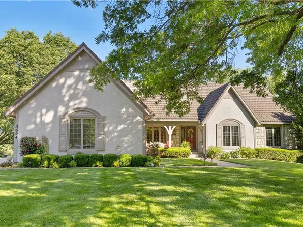 3644 W 127th Ter, Leawood, KS 66209