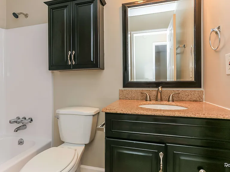 4981 Galbraith Cir — Photo 11