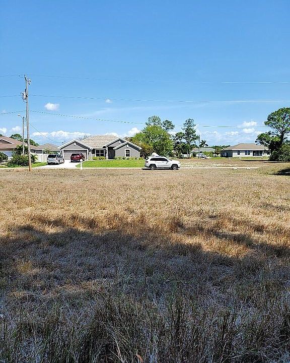 1st image of 3456 NE 9th Pl