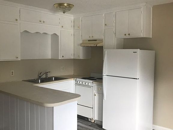 3rd image of 507 S Main St APT 1