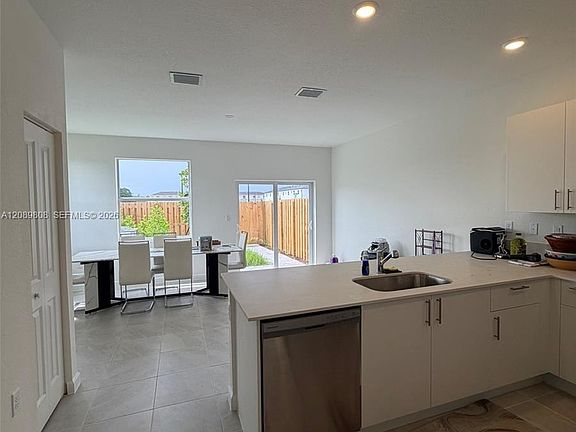 2nd image of 35537 SW 189th Ct #35537