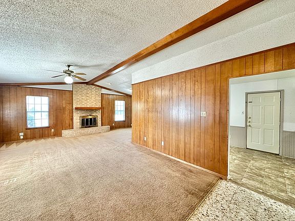 2nd image of 1901 Standridge St