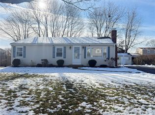 53 Whipple Ave, Barrington, RI 02806