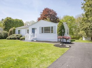 40 Disamar Rd, Taunton, MA 02780