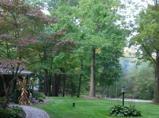 359 Maywood Dr, Akron, OH 44319