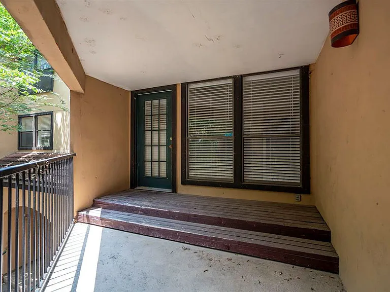 2110 Rio Grande St #206 — Photo 3